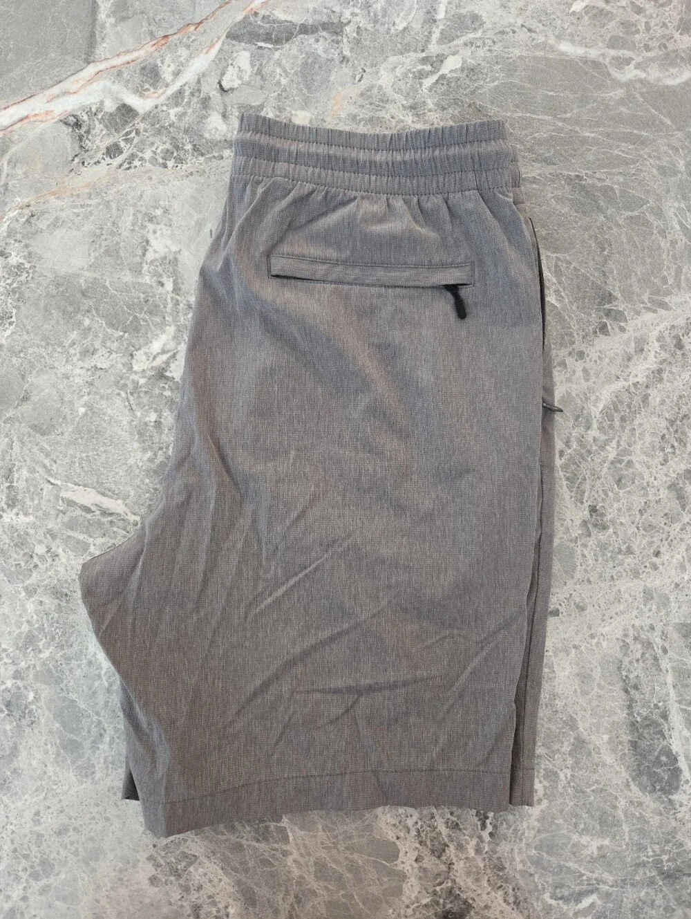 Old NAVY MENS SHORTS - Picture 3 of 5